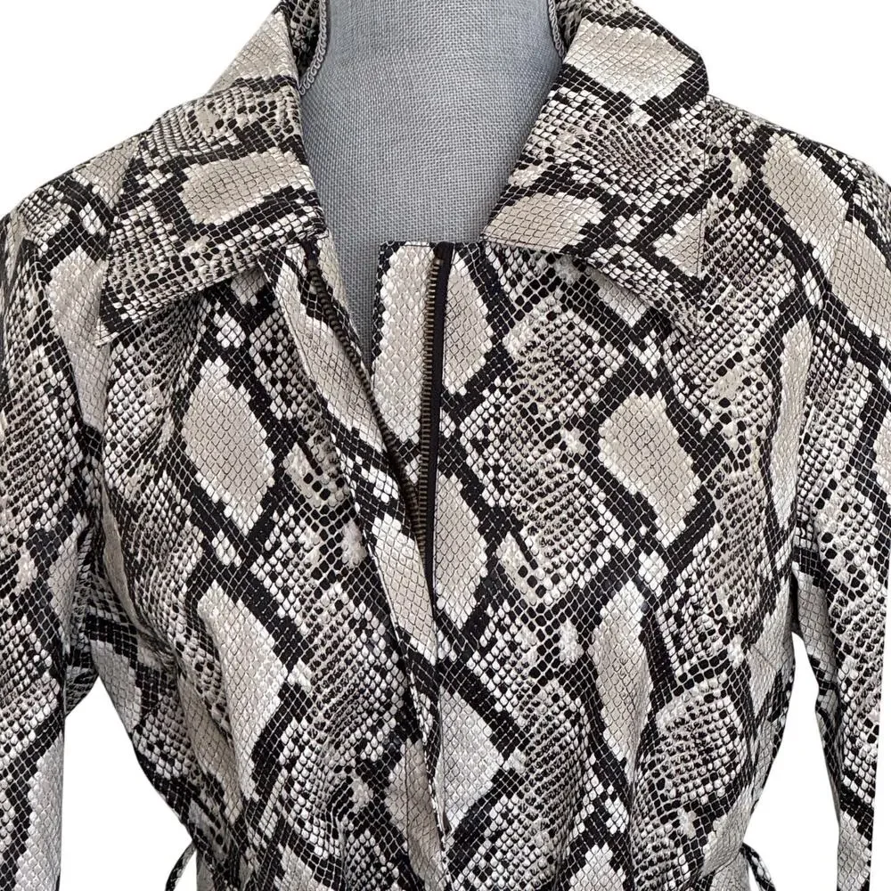 NWT Choosy Elizabeth Faux Snakeskin Coat Lined Belted Women's Sizes S - Picture 6 of 12